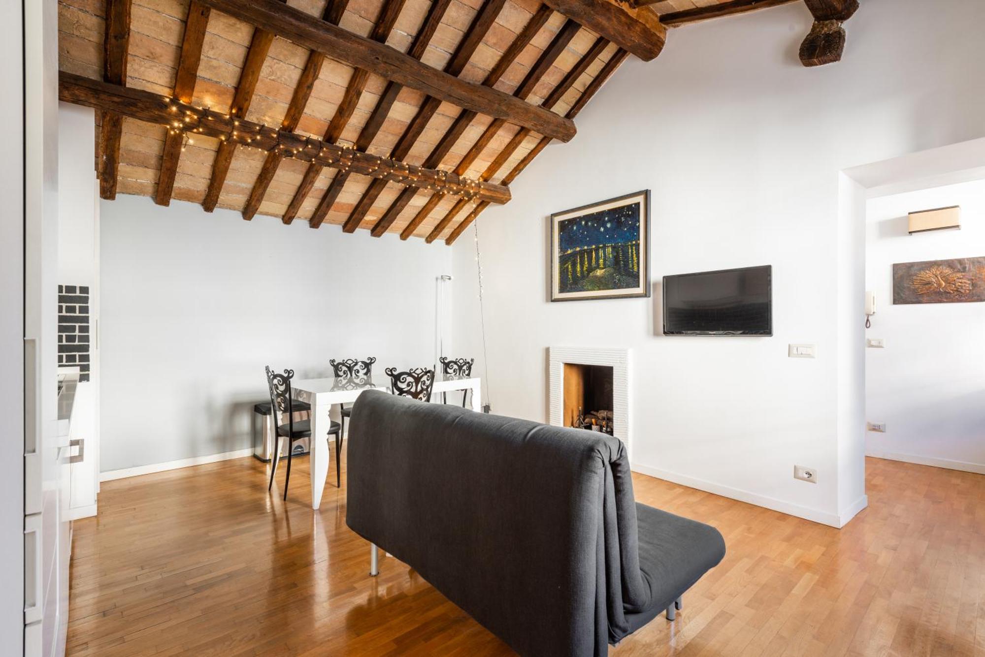 Pavone Centre Romantic Apartment Екстериор снимка
